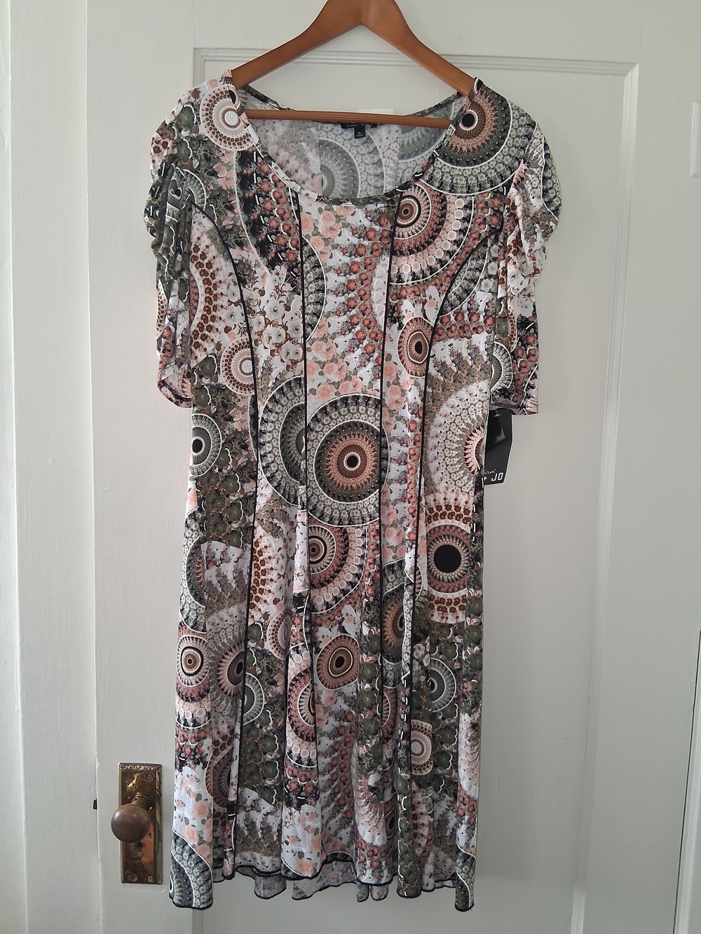 Boho Mandala Dress XL Raised White Detail Rouching Sleeve Multicolor